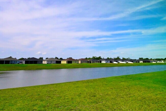 Foto del edificio - 3540 74th Ave Cir E
