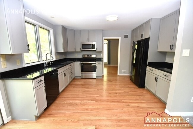 Building Photo - 1263 lavall drive