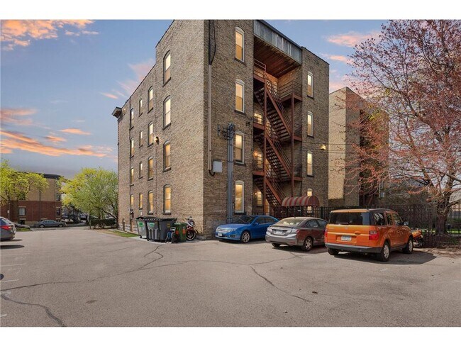 Building Photo - 2421 Emerson Ave S