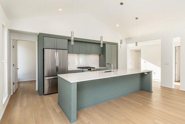 Foto del edificio - 1170 Harmony Ct