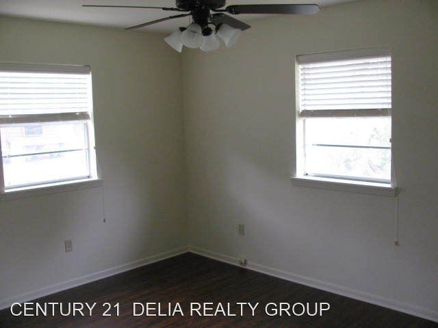 Building Photo - 3 br, 2 bath House - 2005 Glenhaven St.