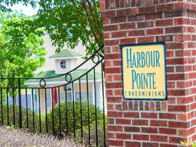 Building Photo - 3310 Harbour Pointe Pl