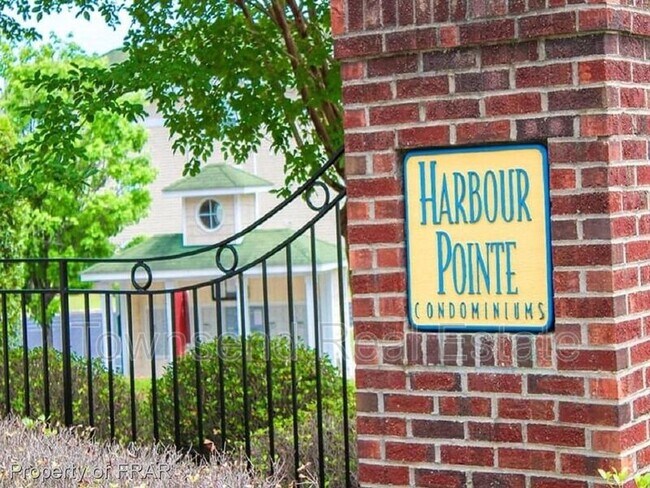 Foto del edificio - 3310 Harbour Pointe Pl