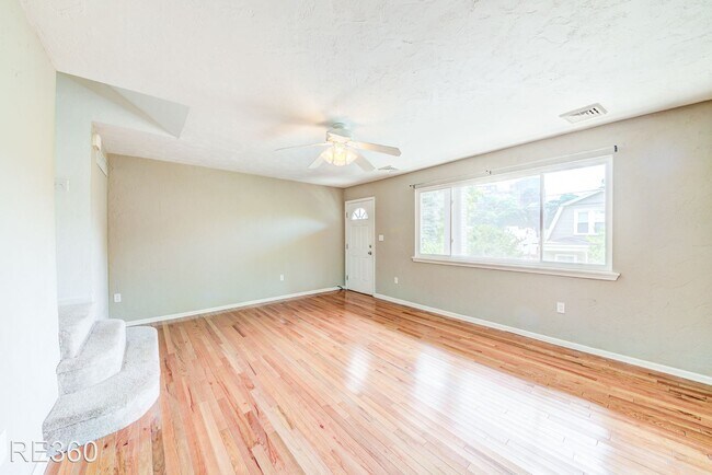 Building Photo - 4 br, 1 bath House - 226 Seward Mt Washington