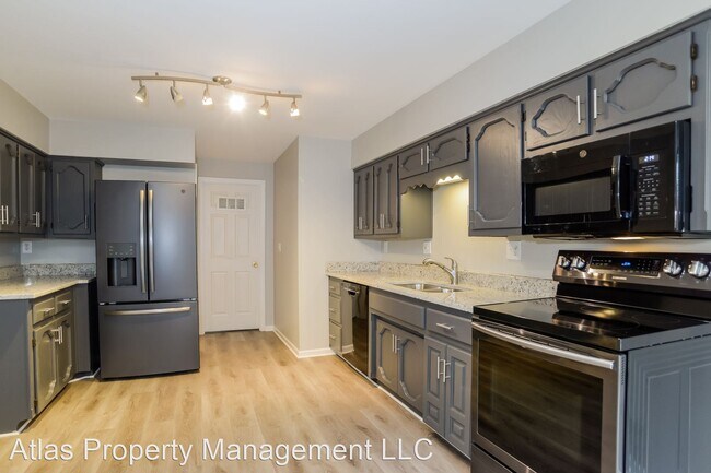 Foto del edificio - 3 br, 2.5 bath House - 6434 N Holly St