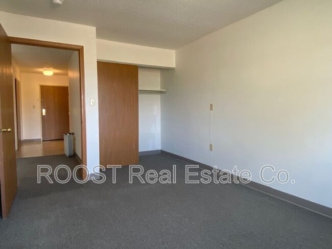 Foto del edificio - 339 Lewis B Moore Dr