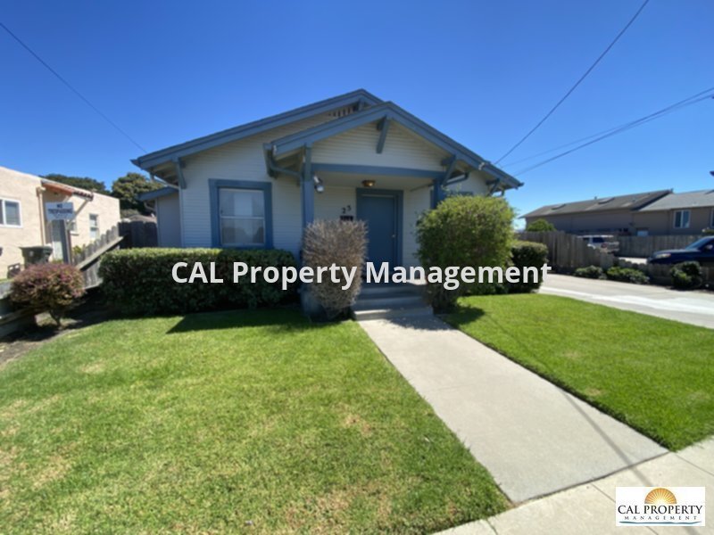 Primary Photo - Two bedroom one bath house in South Salinas!