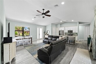 Building Photo - 4657 Key Largo Ln
