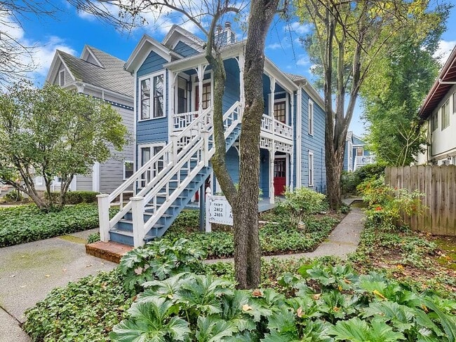 Building Photo - 2410 G St