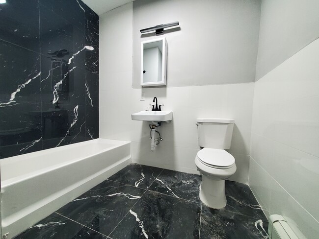 306 Ege ave 2 - 302 Ege Ave