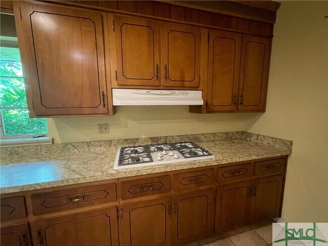 Foto del edificio - 5525 W Waters Dr