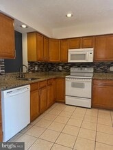 Building Photo - 5719 Independence Cir