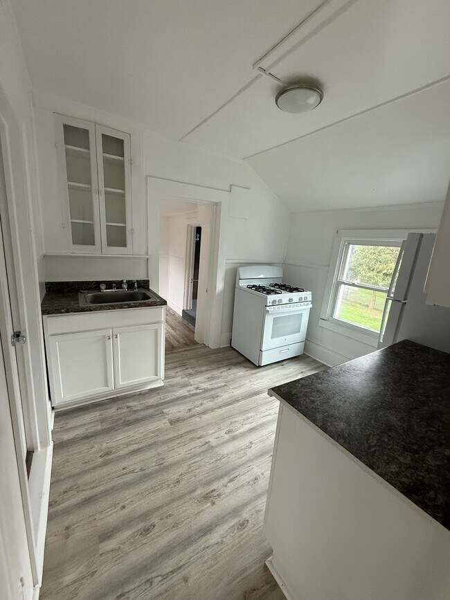 Foto del edificio - 97 W 8th St