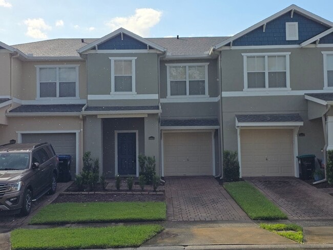Photo - 16661 Cedar Crest Dr Townhome