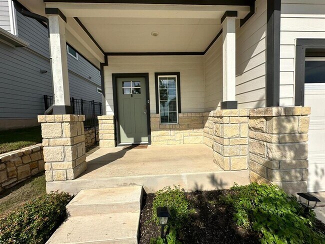 Building Photo - 113 Merrick Rd