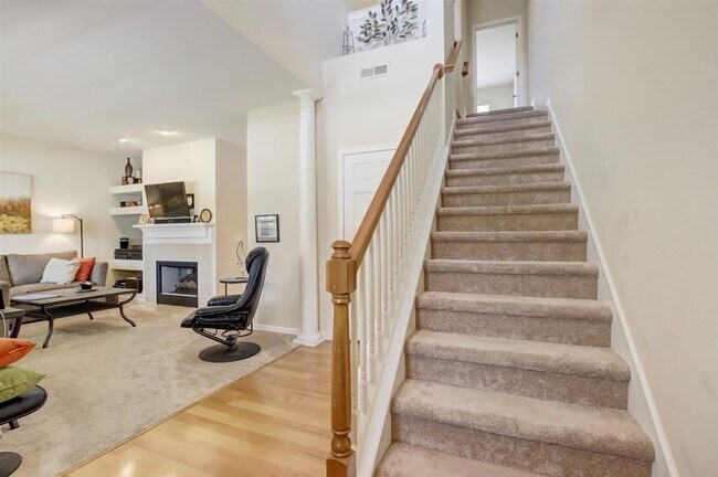 Foto del edificio - 1220 Middlebury Dr