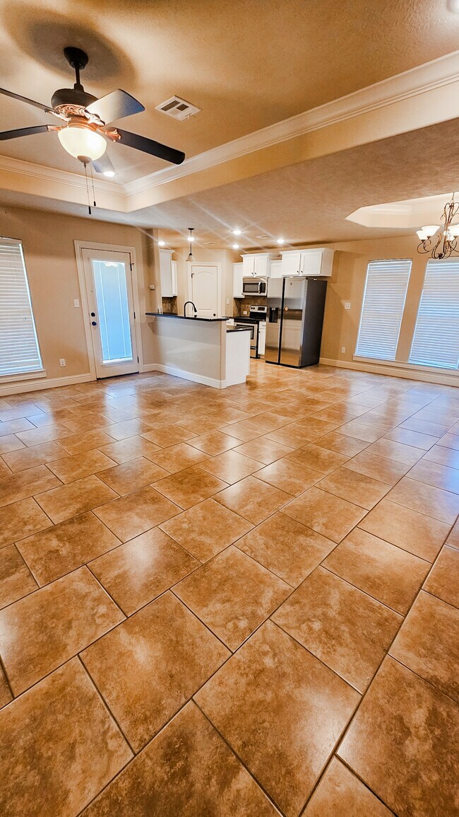 Foto del edificio - 6525 Llano Ln