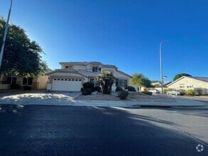 Building Photo - 922 N Sicily Dr