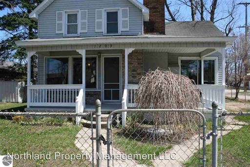 Primary Photo - 1209 Cass St
