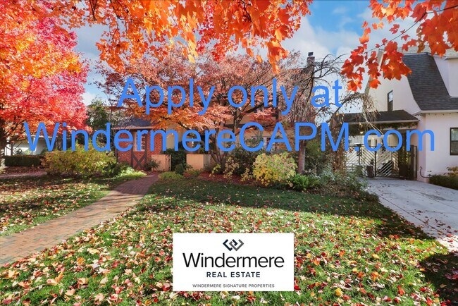 Building Photo - Stunning 5 Bed/3 Bath Home in Highly Desirable Fab Forties of East Sacramento!