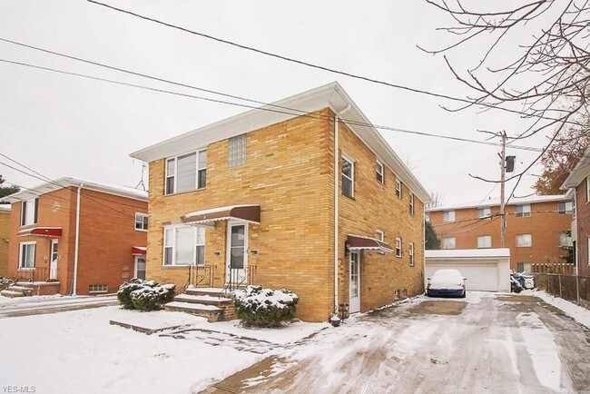 Building Photo - 2827 Snow Rd