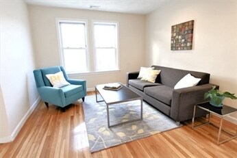 Foto del edificio - 72 Bowdoin St