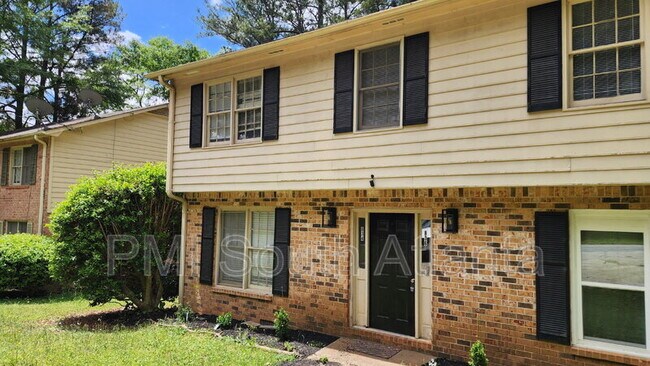 Building Photo - 834 Ridge Ave
