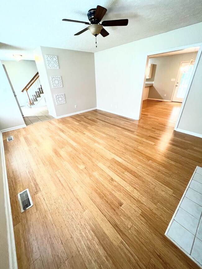 Foto del edificio - 4 Bedroom Home in Lynchburg