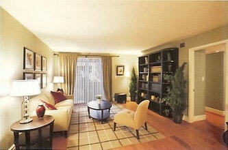 Building Photo - 3825 E Camelback Rd