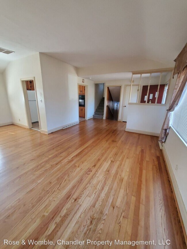 Building Photo - 3 br, 1.5 bath House - 4925 Briarwood Lane