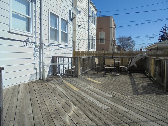 Building Photo - 5315 W Schubert Ave