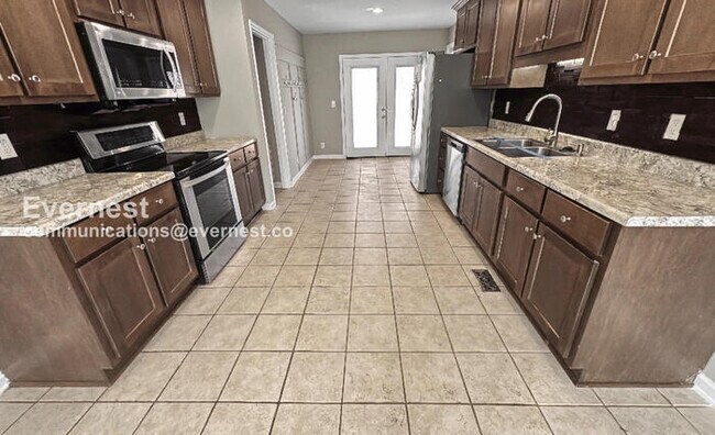 Building Photo - 122 Brawley Dr