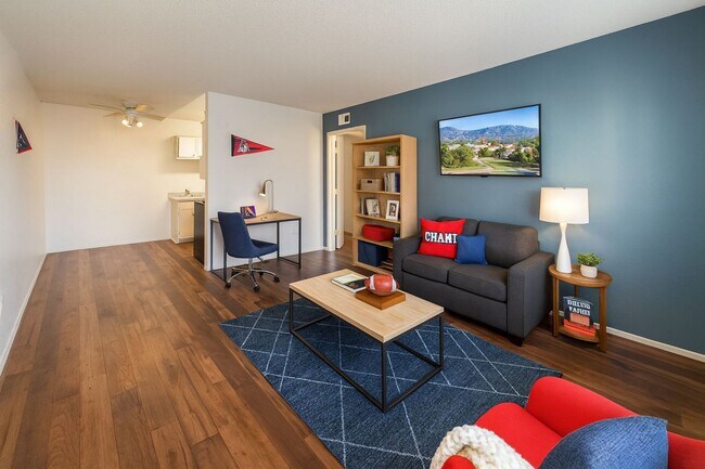 Building Photo - College Town Tucson- Near The U of A