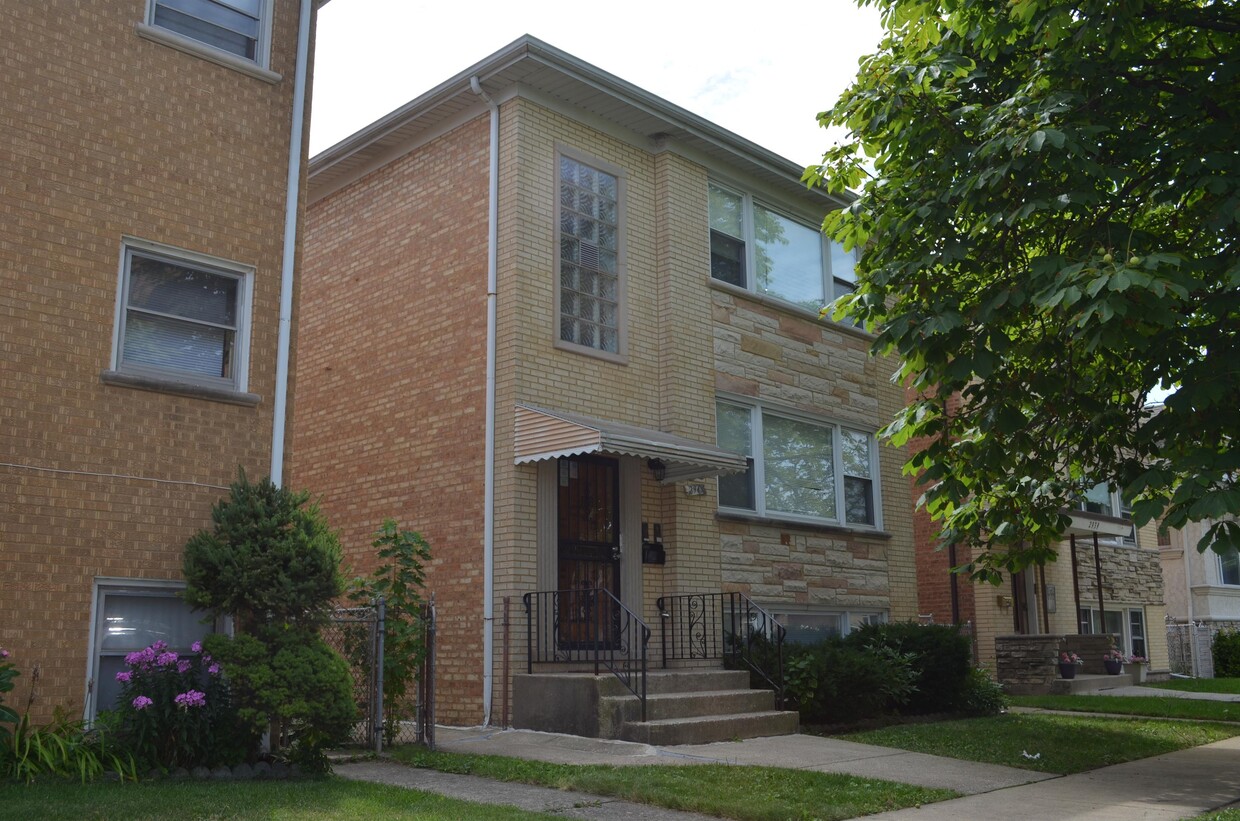 Primary Photo - 2945 N 75th Ct