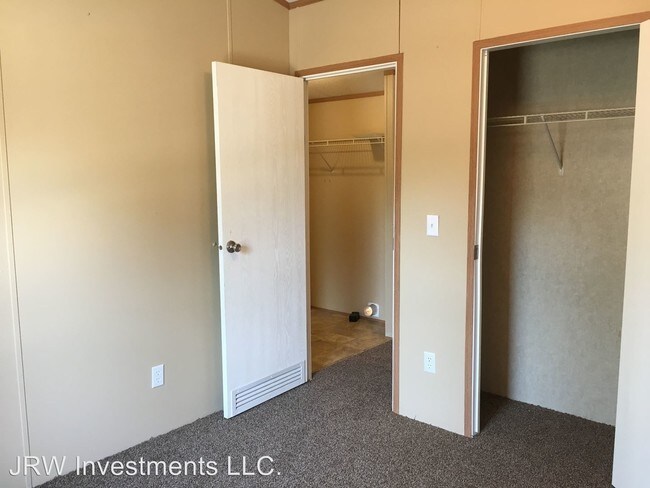 Building Photo - 2 br, 2 bath House - 43 Ponderosa