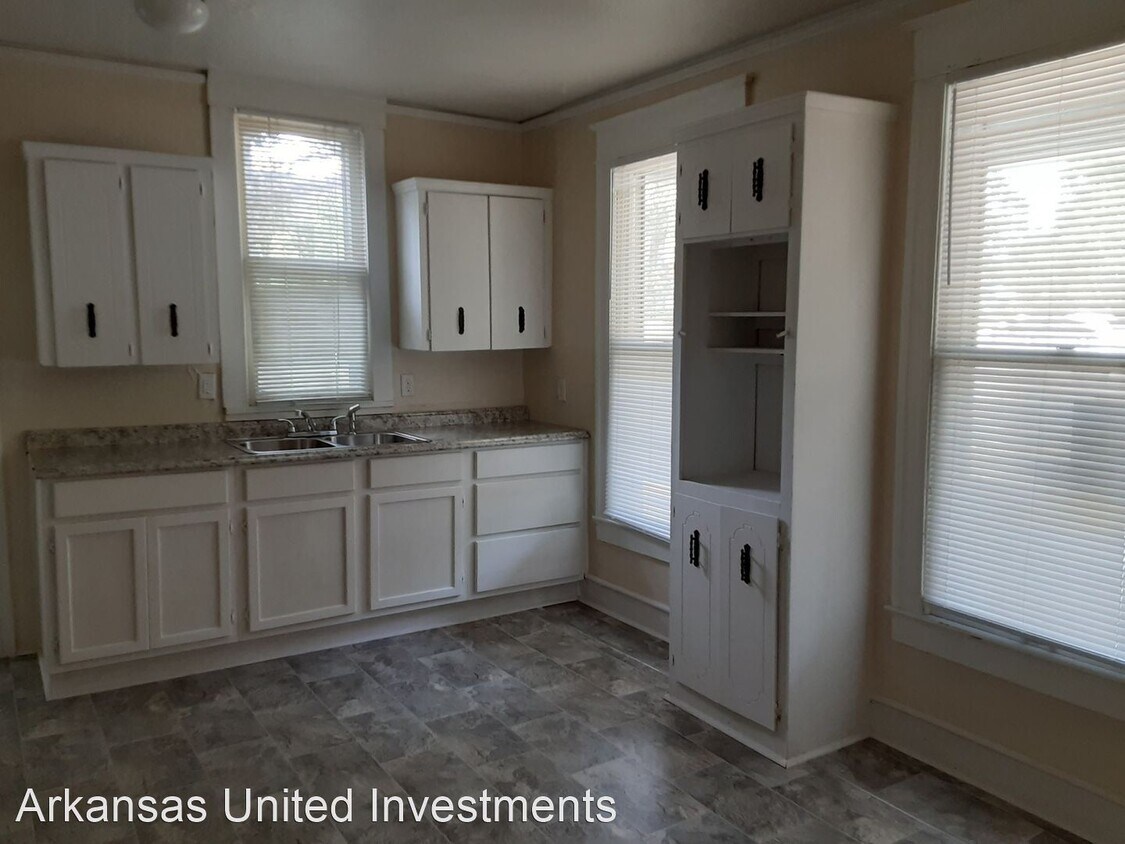 Foto principal - 2 br, 1 bath House - 3304 Marshall St.