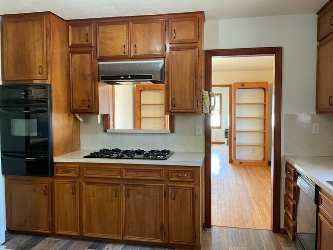 Building Photo - Beautiful 3 bedroom 2 bath in Bertram, TX....