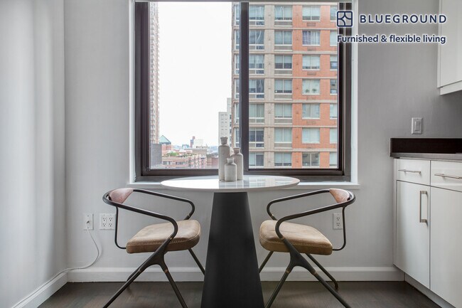 Foto del edificio - 830 8th Ave