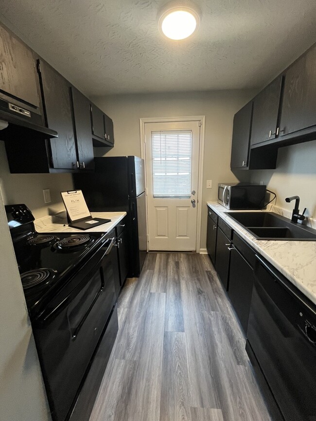 Building Photo - 2618 Crisnic Ct