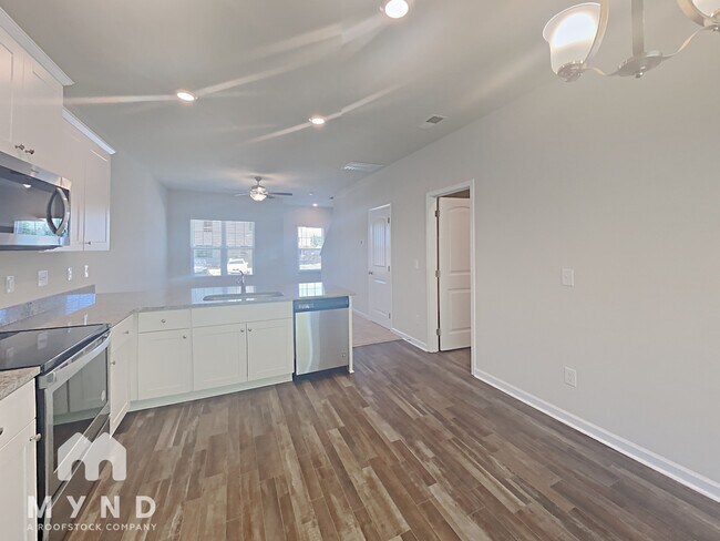 Foto del edificio - 116 Chandler Ct