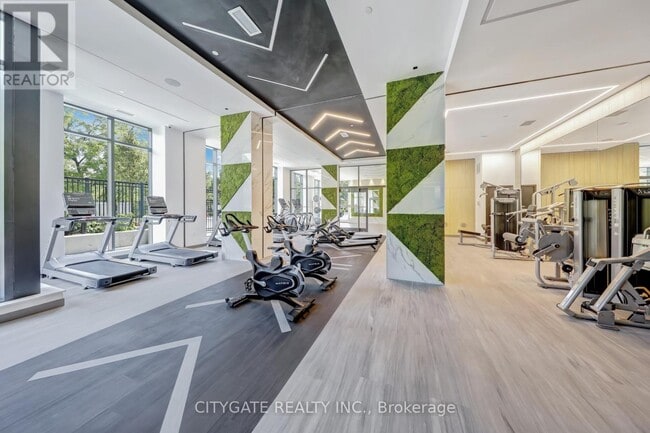 Building Photo - 202 Burnhamthorpe Rd E