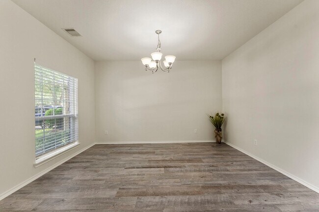 Building Photo - 17815 Misty Pond Ct