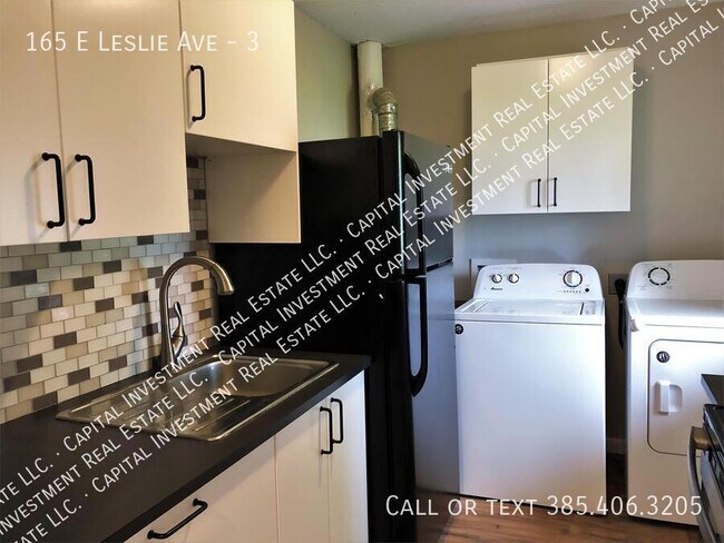 Foto del edificio - 165 E Leslie Ave
