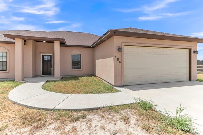 Building Photo - 484 La Vista Dr
