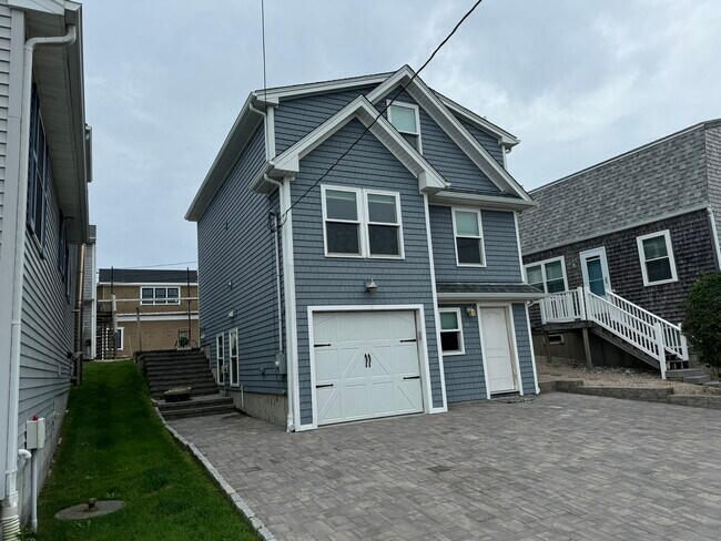 Foto del edificio - 46 Follett Rd
