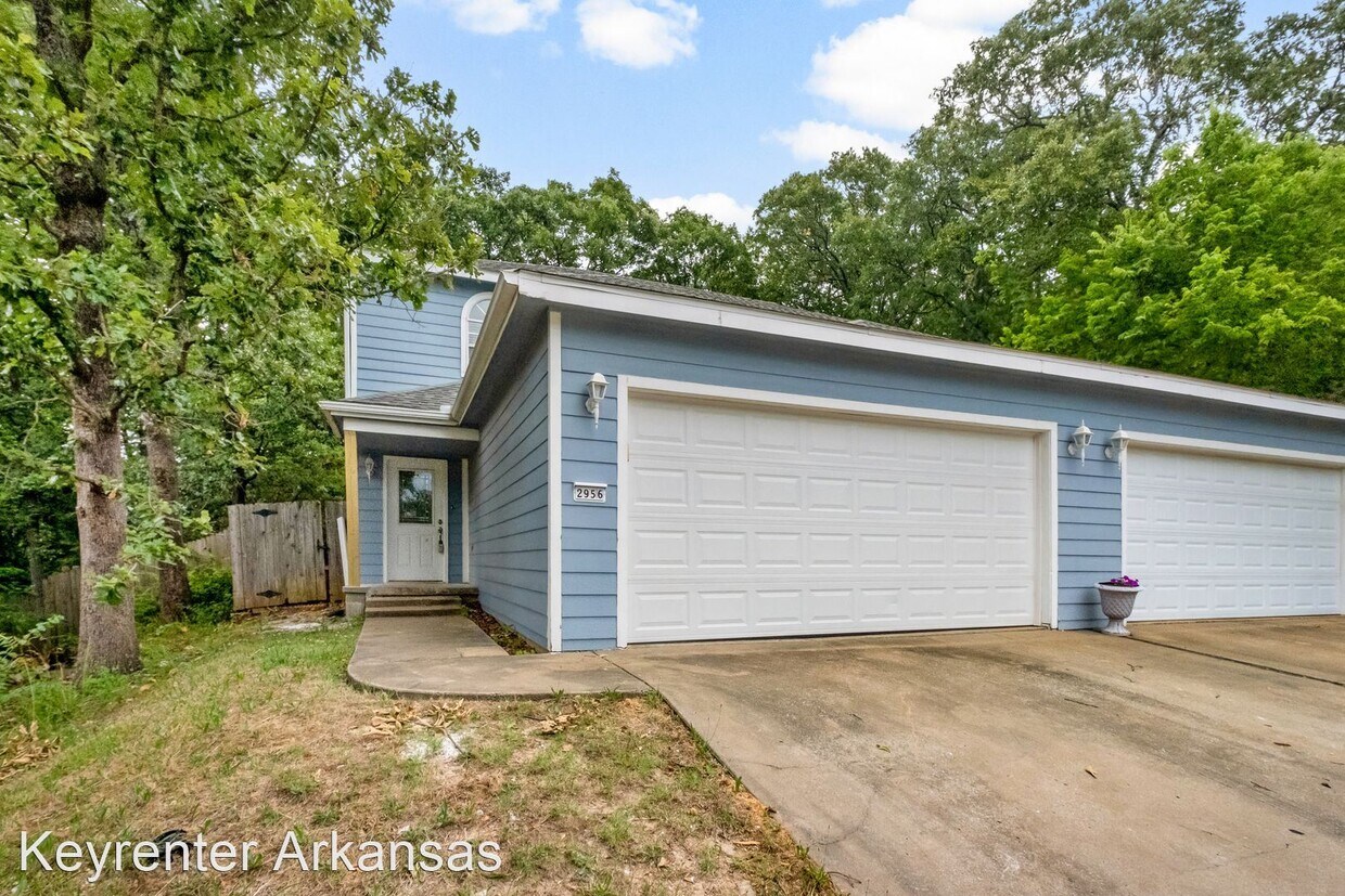 Foto principal - 3 br, 2.5 bath House - 2956 Sterling Ct