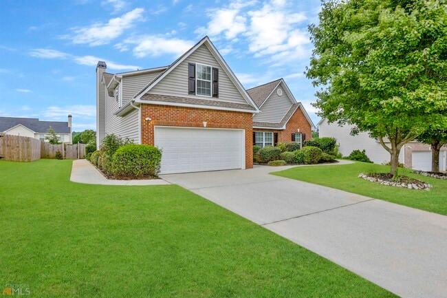 Building Photo - 3295 Bridle Brook Dr NE