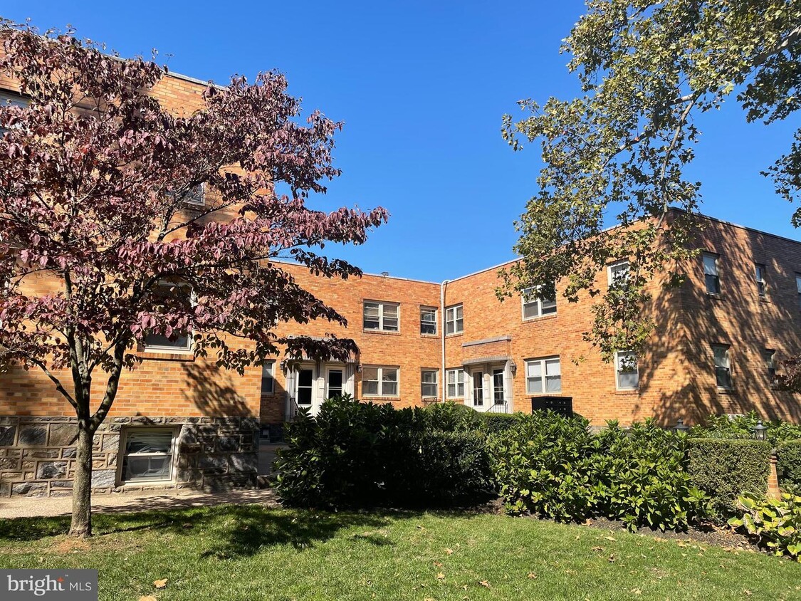 203 Sycamore Ave Unit B1, Merion Station, PA 19066 Room for Rent in