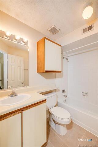 Foto del edificio - 92 Carriage Crossing Ln