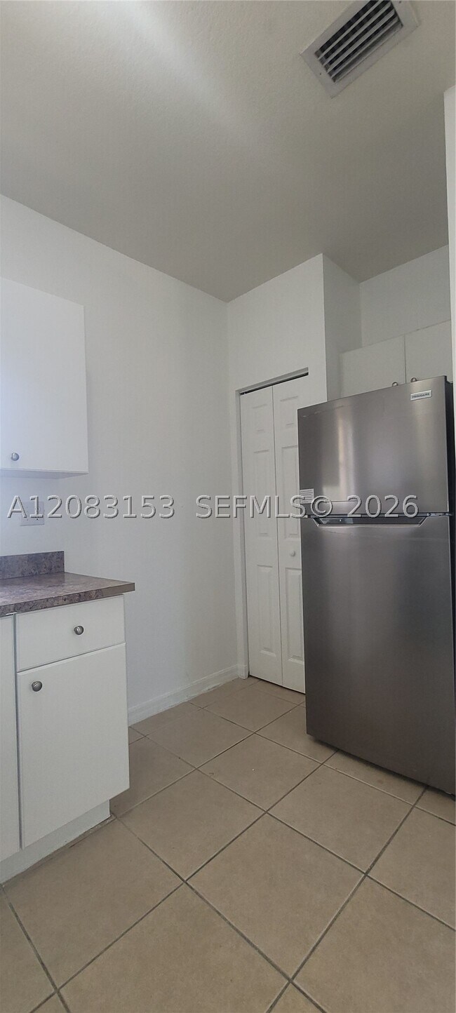 Foto del edificio - 33 E 20th St